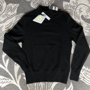 Privé 100% Cashmere Sweater NWT Small